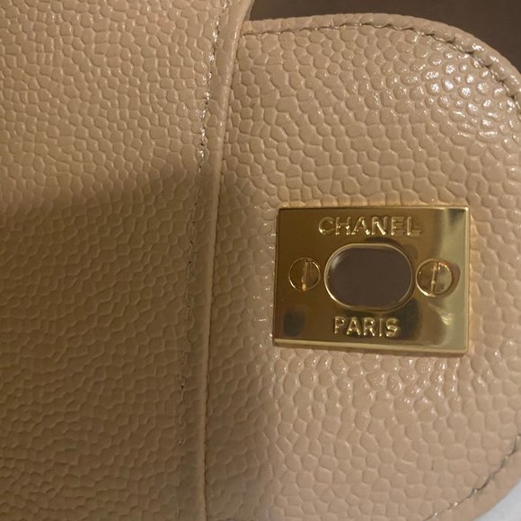 Chanel Classic Jumbo Flap - Picture 8 of 8